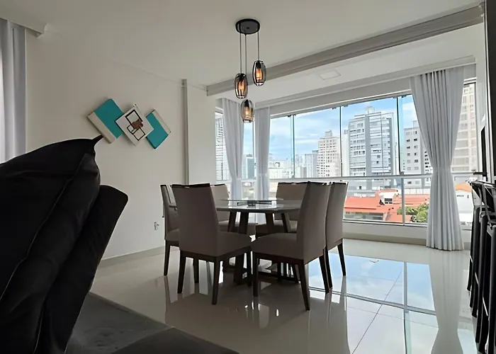 3 Quartos Com A/C | 2 Vagas | 500M Da Praia