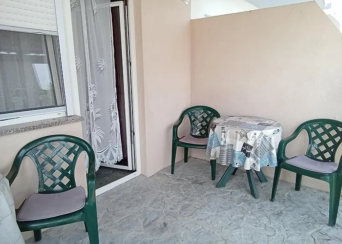 Apartments Ninske Vodice