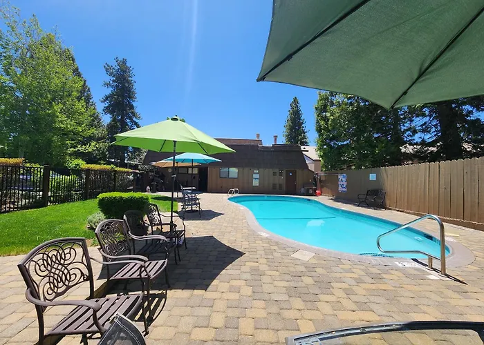 Tahoe Shoreline Retreat - Close To Ski Resorts & Hoa Amenities