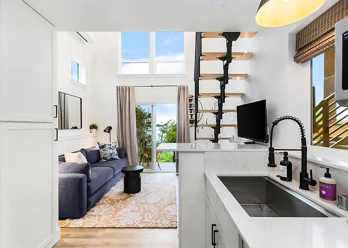 Covelet Hideaway