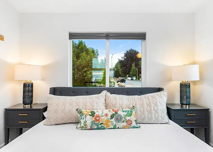 Covelet Hideaway