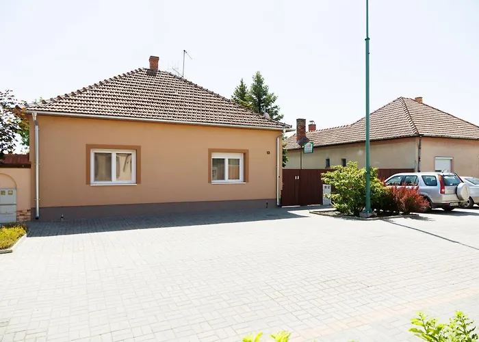 Lak6 Apartment