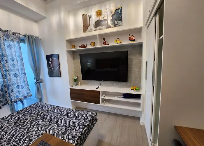 Studio In Azure With Arayat View
