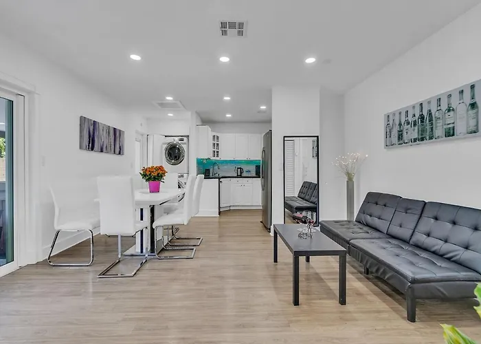 Pool & Canal-View Townhouse | Miami Oasis + Bbq