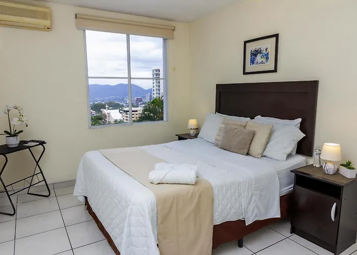 Luxury Modrn Apartment, W/Amazing View, 3Br,Escalon,Exclus,Secur
