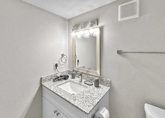 Comfy 1Br 1Ba Retreat Near Dallas North Tollway