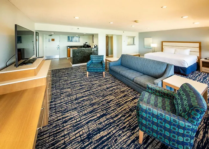 Kid friendly hotel Wyndham Virginia Beach Oceanfront