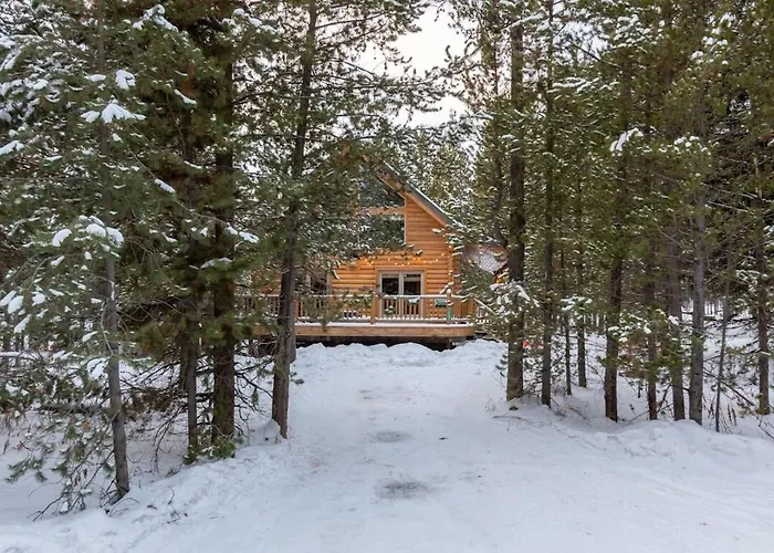 Summer Adventure Awaits! Hidden Pines- Yellowstone