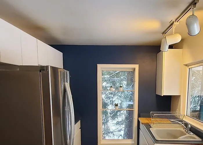 Garden Retreat In West Vancouver