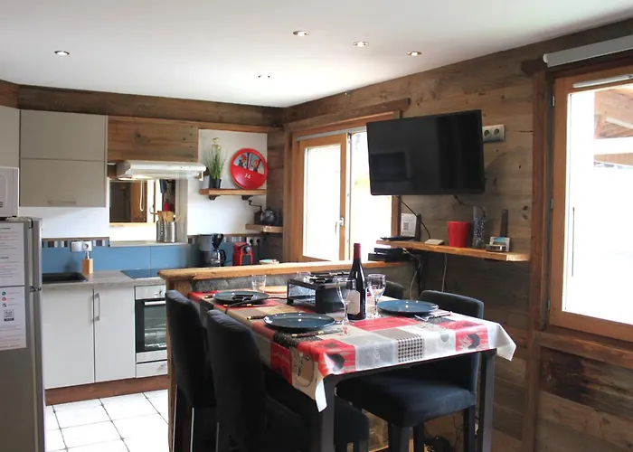 Montana - Studio Rue Du Centre - Cosy Et Montagnard - Navette