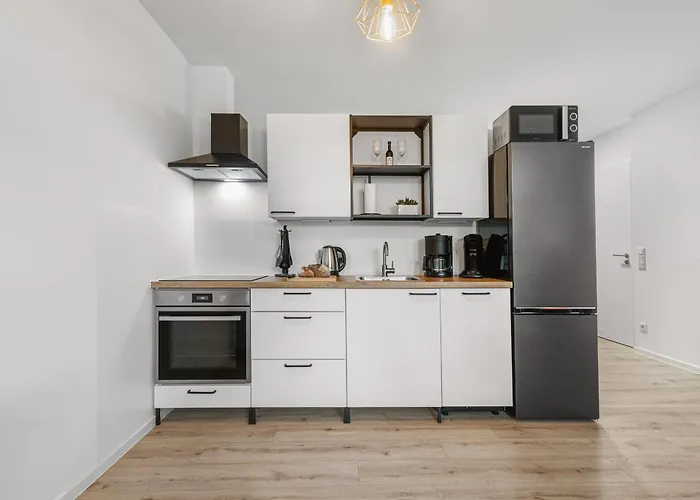 Exklusives Studio - Zentral Innenstadtlage - Kostenloser Parkplatz - Aufzug - Modern Fuer Bis Zu 4 Personen - Smart Home