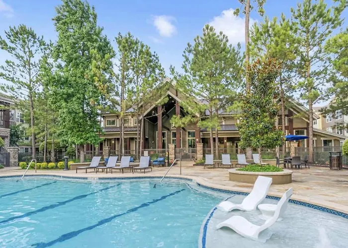 Resort Style Apartment/Home - The Woodlands