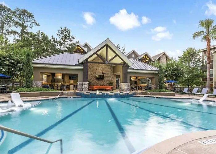 Resort Style Apartment/Home - The Woodlands