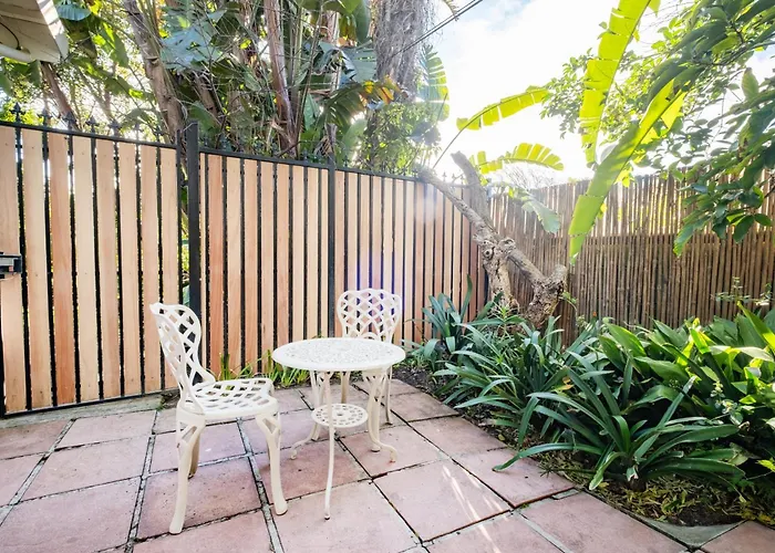 10Vdw Self Catering Apartments-Newly Renovated!