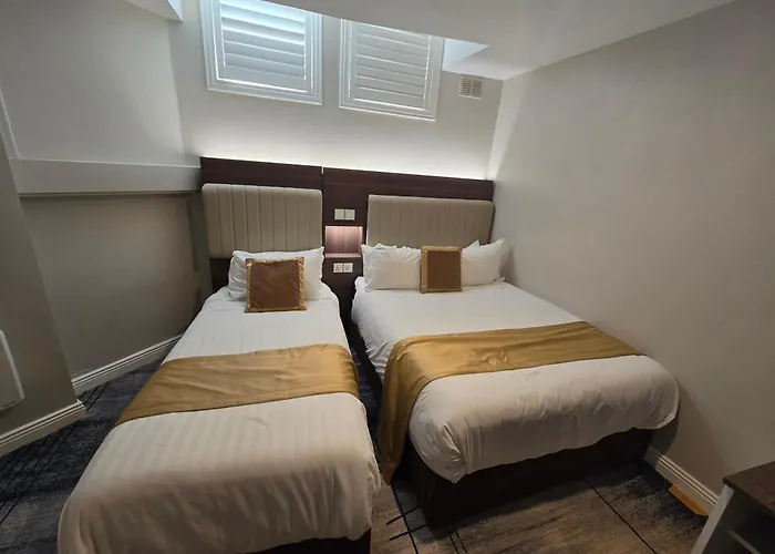 Double Bedroom Studios