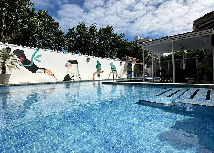 POUSADA e HOSTEL ARAUNA