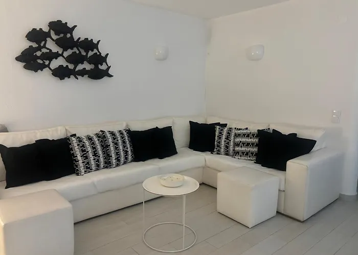 Beautiful Apartment Set In The Heart Of Quinta - Newly Refurbished