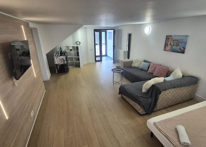 Matei Rent Apartments - Premium Stays & Free Parking