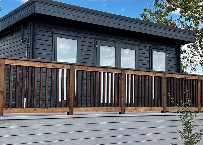 Shearsby Valley Lakes Accommodation