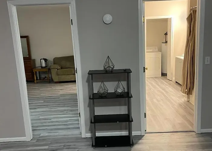 Private Apartment In Southbury 101