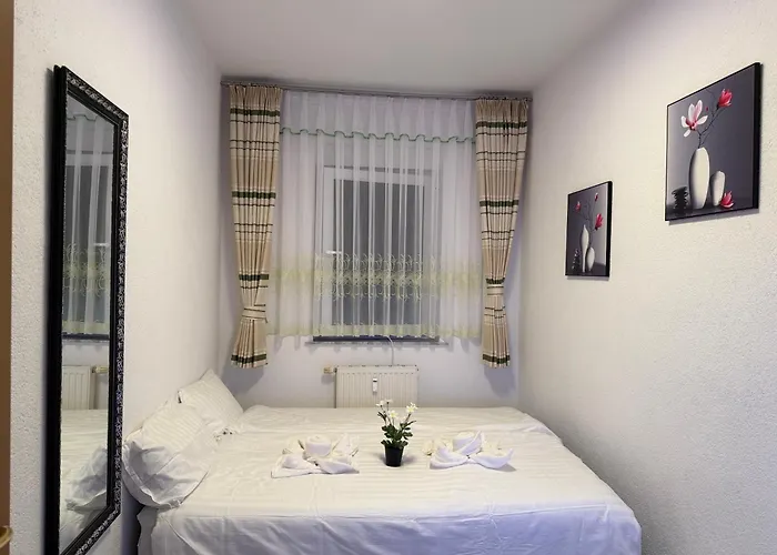 Kaethe-Kollwitz Strasse 54, F1