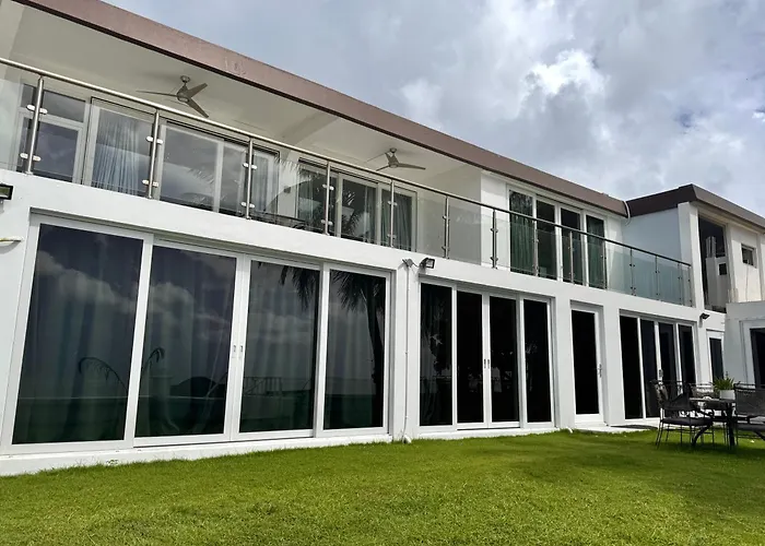Sunset Suite - Beach Front Estates
