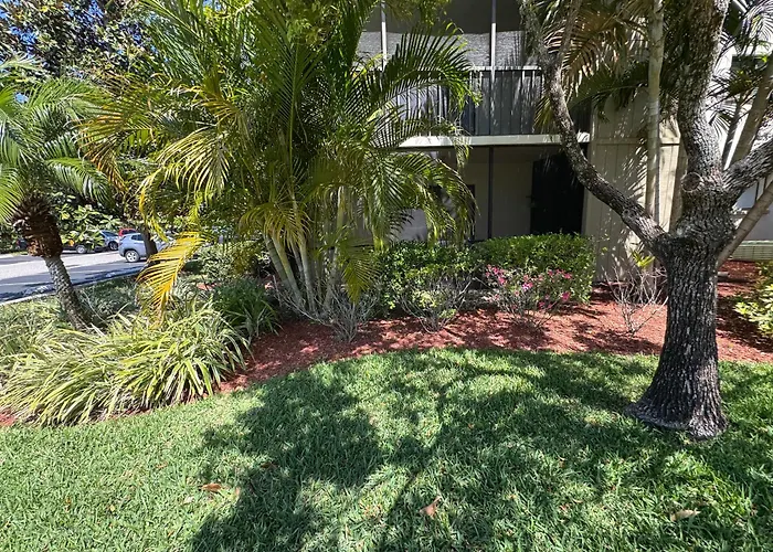 Cozy And Costal 10 Min To Beach Pool, Sauna, Pool Table