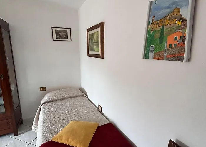 Le Acacie Apartment Lari Vista Castello