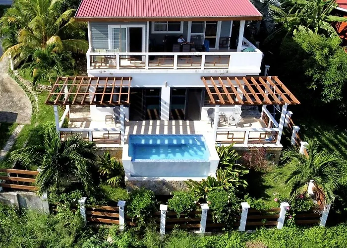 Roatan Infinity Pool And Ocean View Apartment