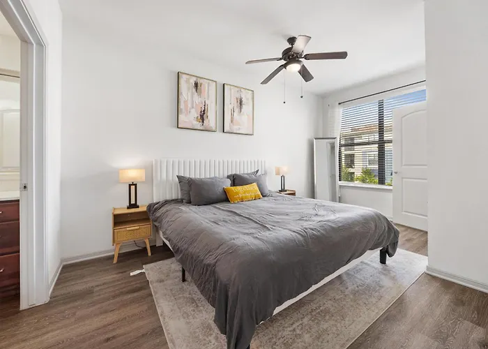 Cozy One-Bedroom Retreat