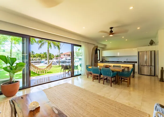 Luxury Ground Floor Marinaview-Pool-Gym-Paddleboard