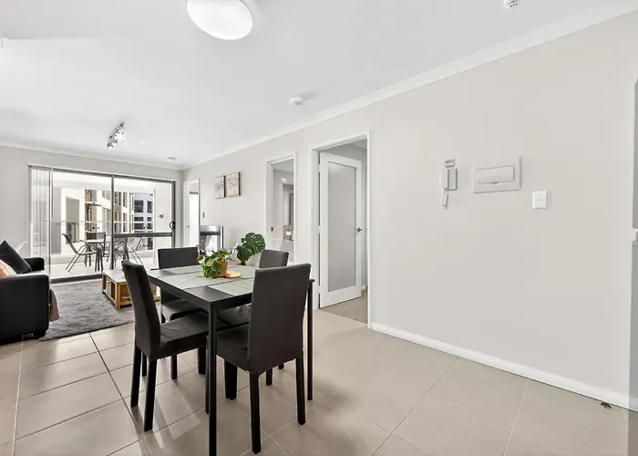 Sunny Stay In Rockingham 2Br Apartment Close To Beach Shops & Parks
