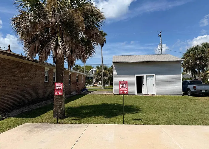 Ocean Front Flagler Beach Sleeps 5 People