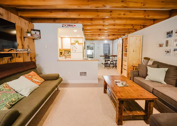 Cozy Condo, Minutes From Sunday River
