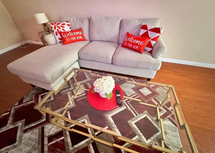 Mario, Disney & Not Themed Loft Universal Studios 10Min Loft Apartment