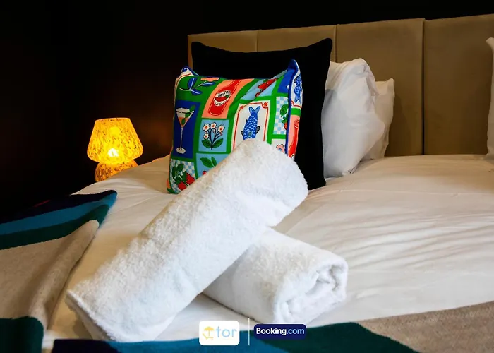 Caxton House Newport By The One Retreats