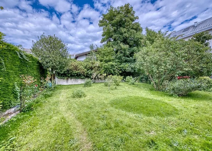 Alta House - Central Ferney And Family-Friendly