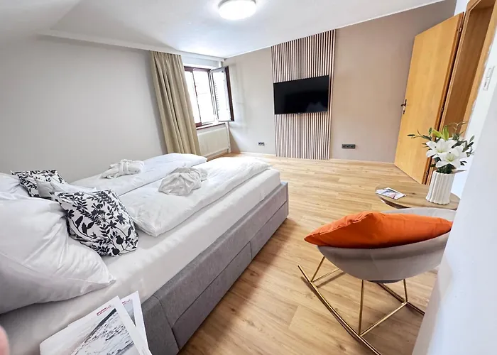 Alpin Apartments Am Dorfbrunnen Family Suite