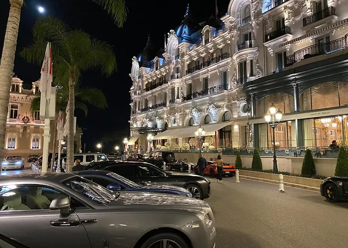 Monaco Premium Suites