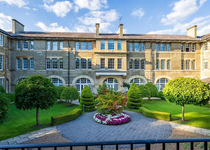 Charming Mill Hill Retreat With Free Parking