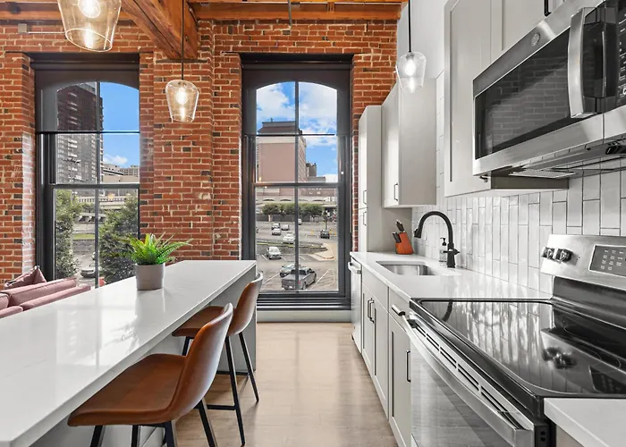Brick & Bed Riverfront Lofts, G 202