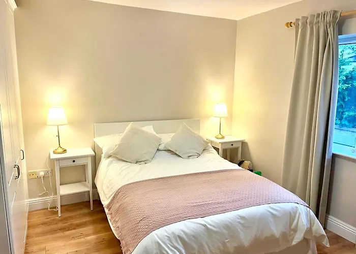 Seaside Stay In Cobh