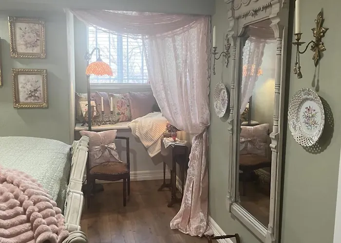 The Rose Cottage At The Carriage House