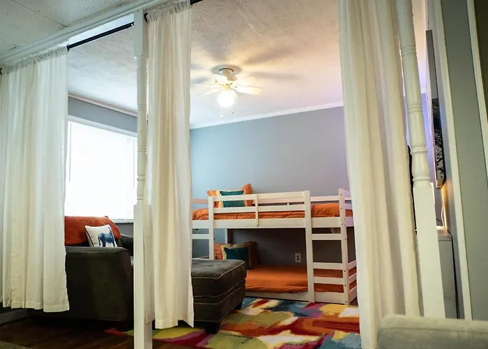 Perfect In Pilot Mtn-Unit 1 Walk To Downtown!