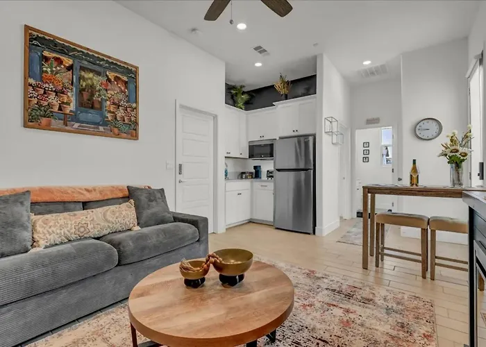 Peaceful Guest Casita With Private Entrance And No Cleaning Fee