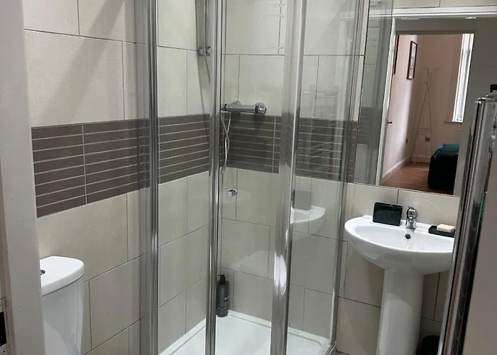 Luxury 1Br In Rochdale Centre