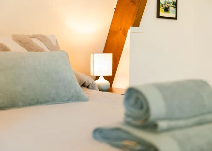 Luxury Family Apartment With Canal & Peperbus View
