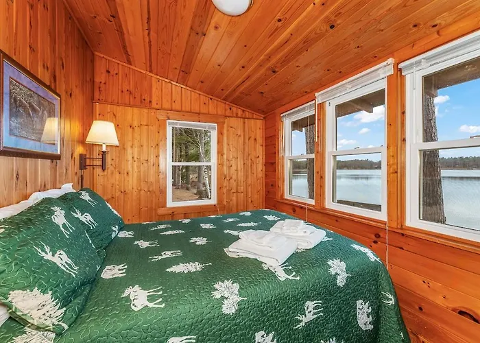Charming Cedaroma 3 Lakefront Amazing Views