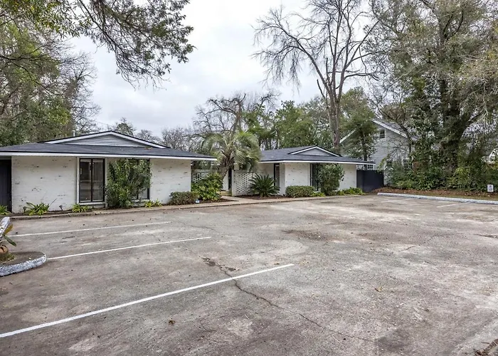 Serene Midtown Apartment 8 Mi To Ft Moore