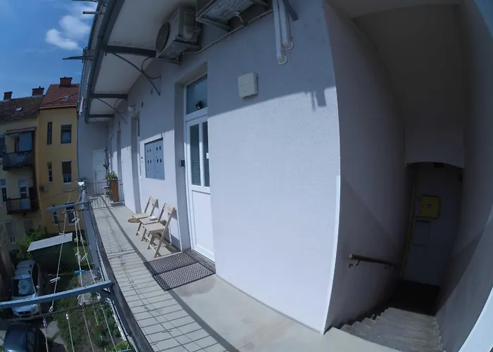 Apartma Mb-Center